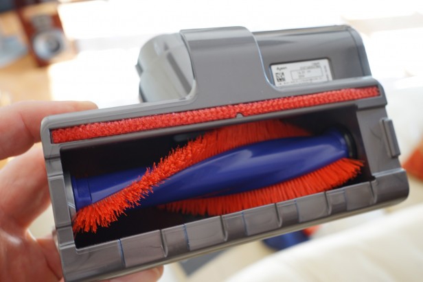 Photo 6 — aspirateur dyson V8