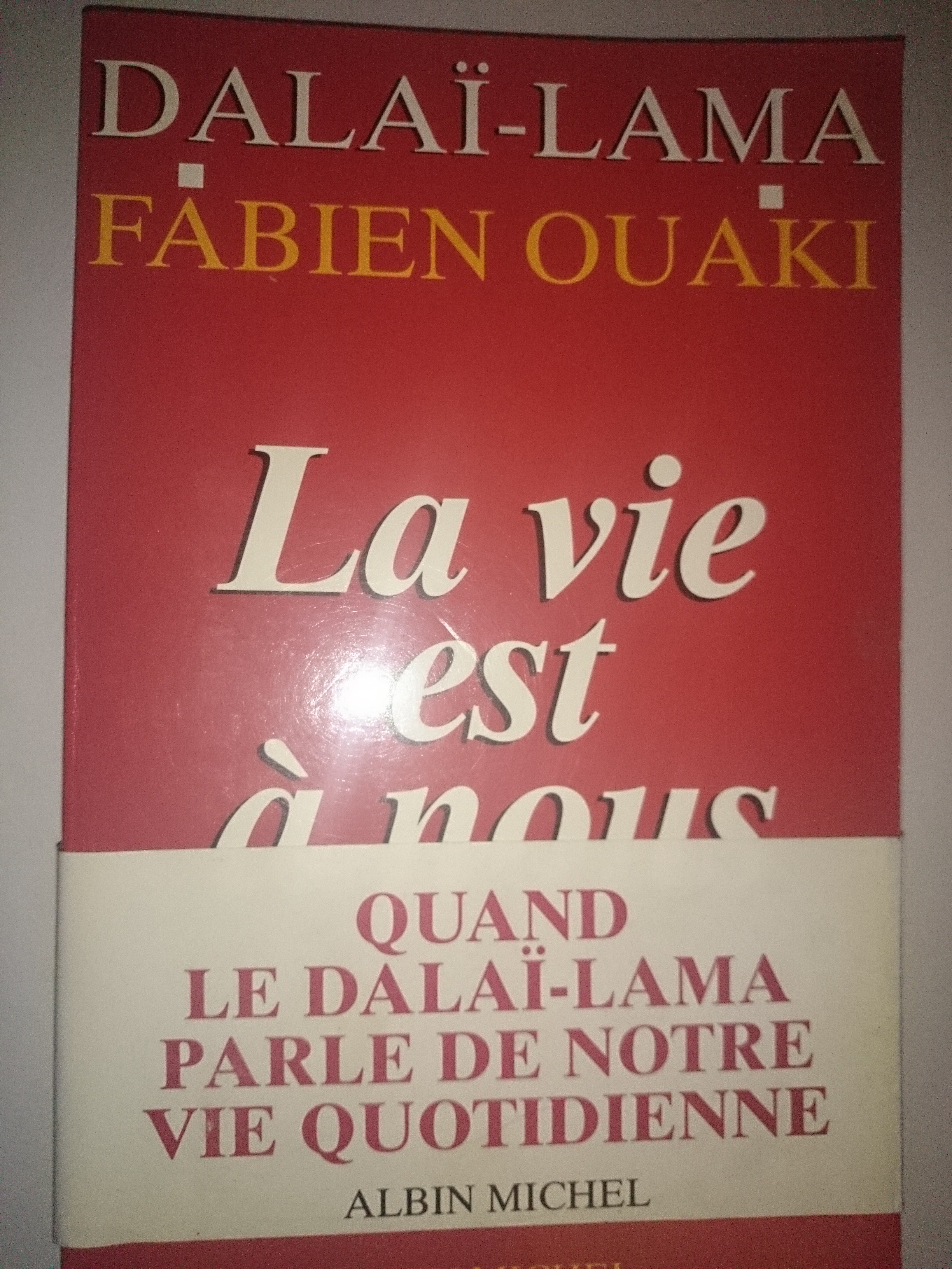 livre la vie est à nous