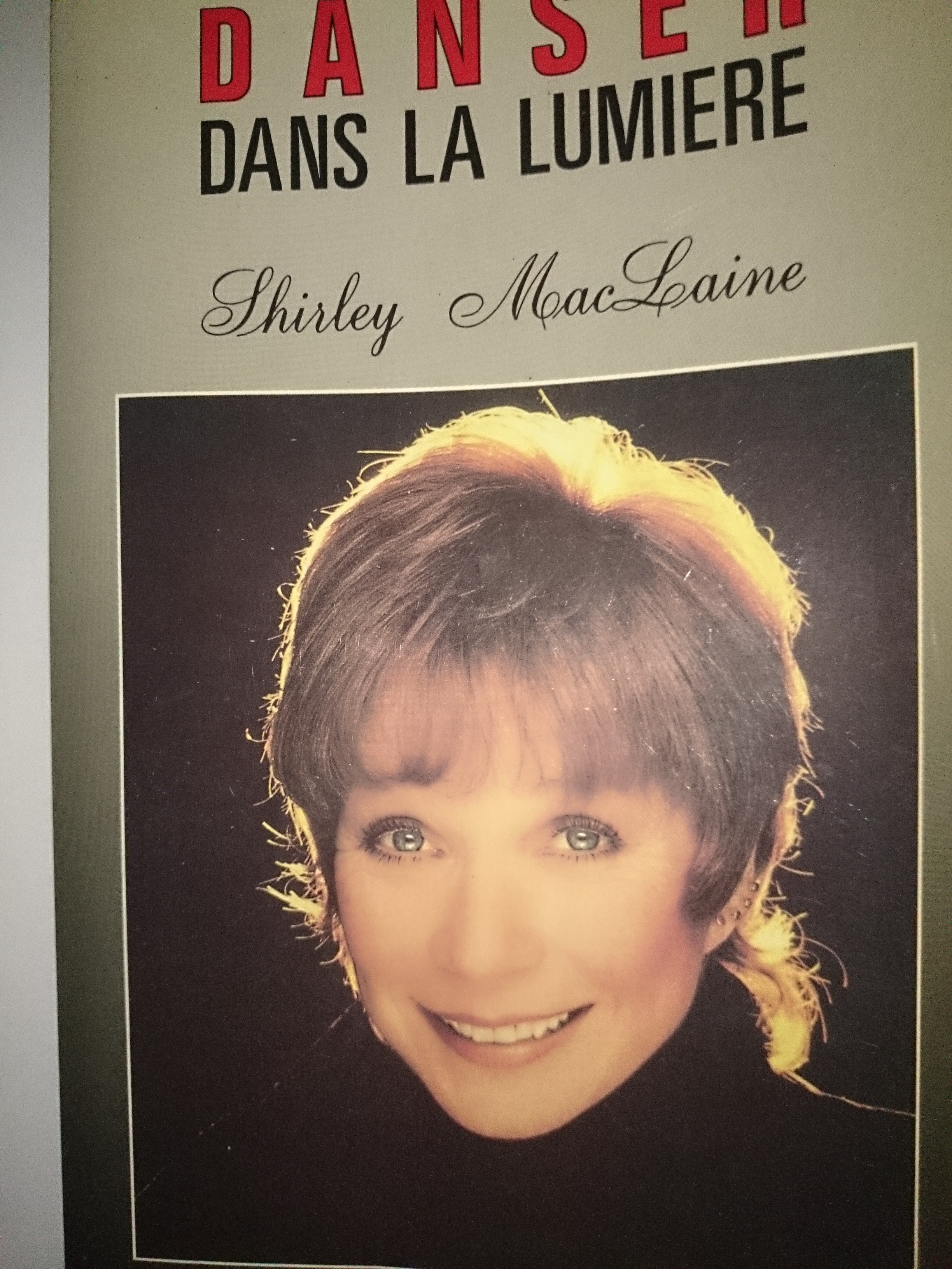 livre danser dans la lumière
